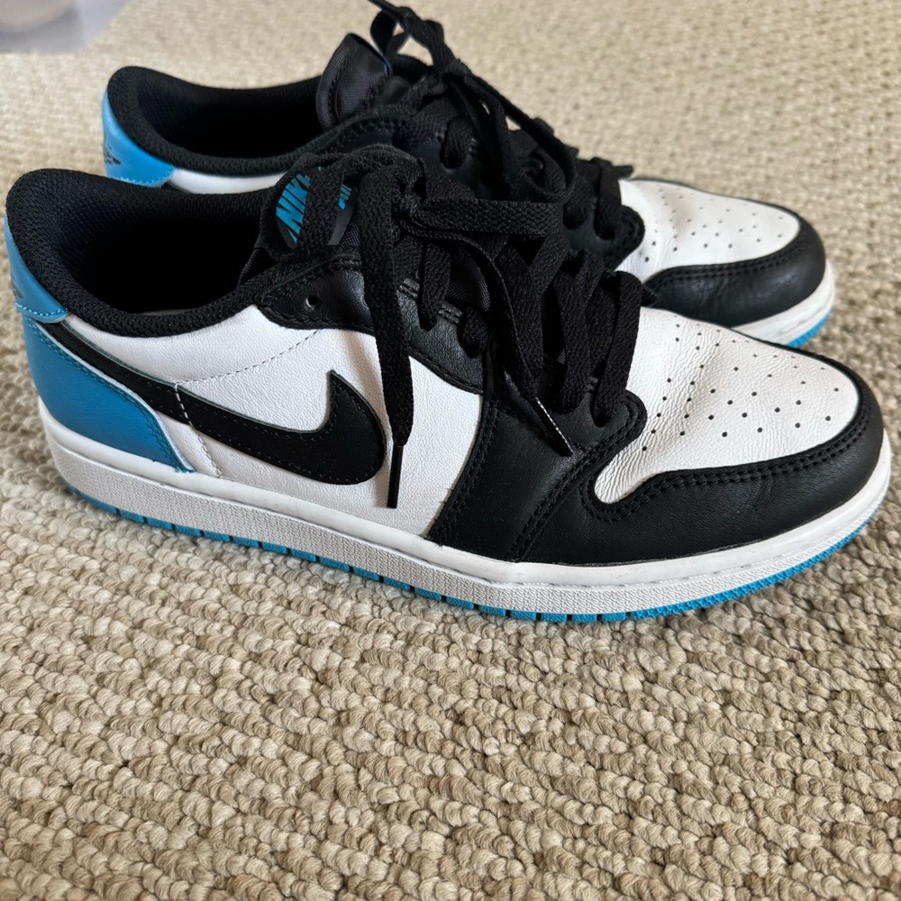 Nike Air Jordan Low Sneakers